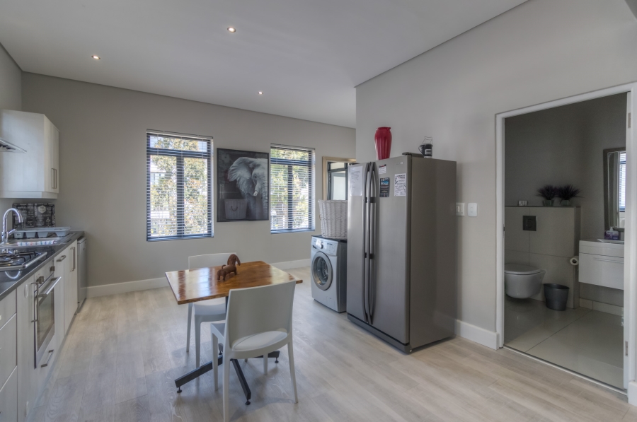 To Let 3 Bedroom Property for Rent in Paardevlei Western Cape